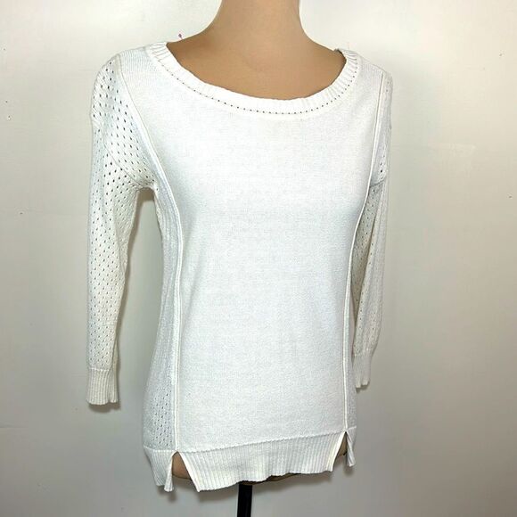 (3/$15) American Eagle cream colored sweater size extra small. - Picture 1 of 12